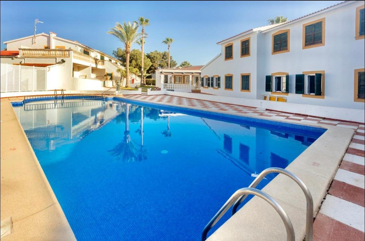 Bonito Apartamento Con Terraza, Jardin Y Piscina Cala'N Bosch  Exterior photo